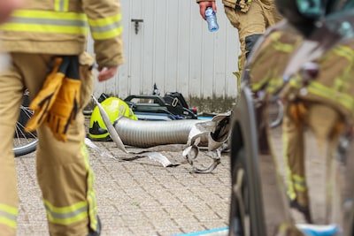 Persoon loopt lichte brandwonden op bij woningbrand in Lochem