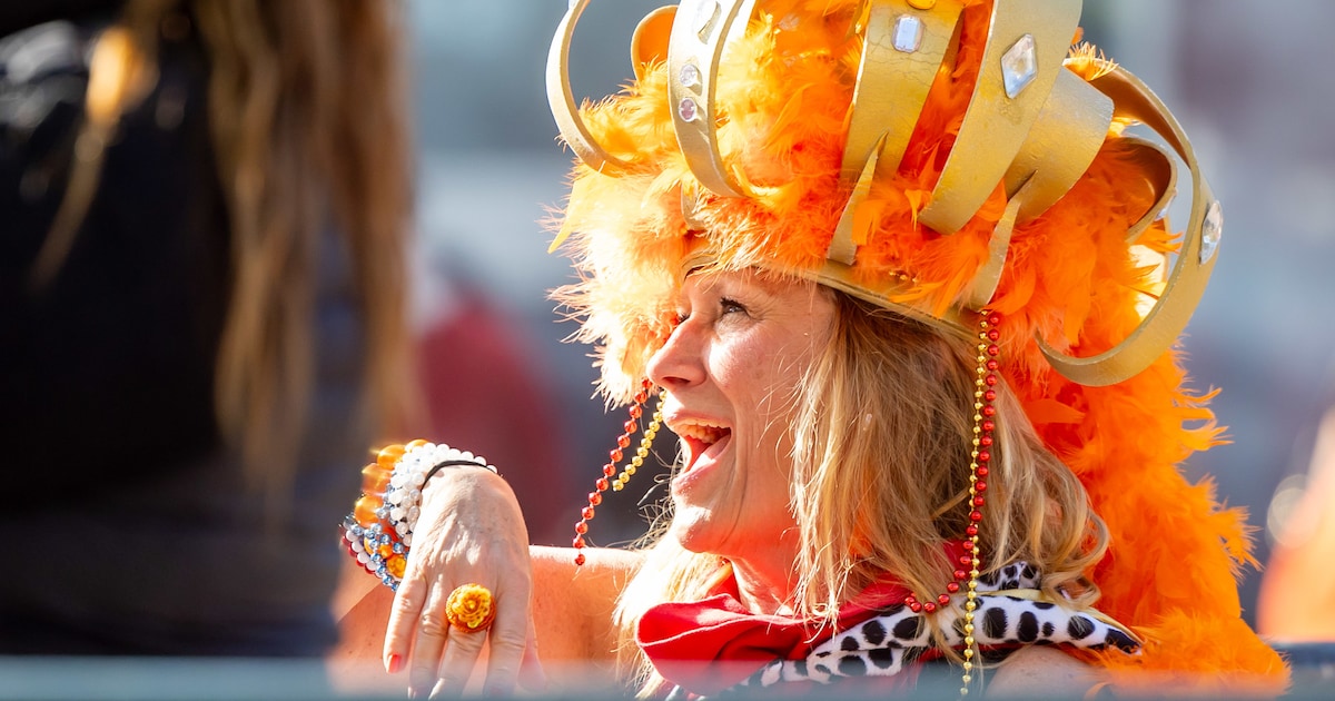 Van muntgeld tot zakdoekjes: 11 x dit moet je meenemen op Koningsdag in Nijmegen