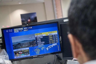 Zware aardbeving treft zuiden van Japan, hoogste op Japanse schaal
