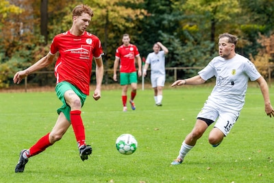 Thijs verruilde zijn dorpsclub in voor tweedeklasser Heeze: ‘Ik wilde al een paar jaar weg, maar kon