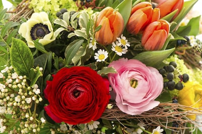 Burgemeester Heldens bedankt brandweervrijwilligers met speciale onderscheiding