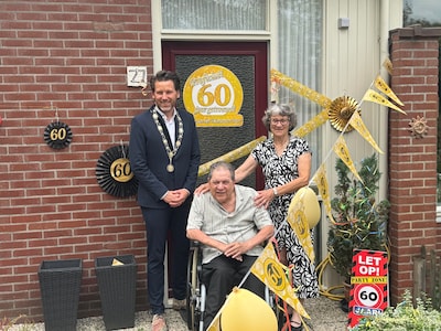 Diamanten bruidspaar in Doetinchem en Pluumke-clinic in de buitenlucht