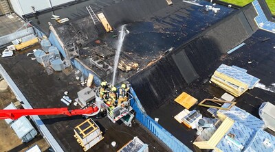 Dag na brand bij Daelmans in Nieuwkuijk blijft fabriek nog gesloten: ‘Bezig met onderzoek naar oorza