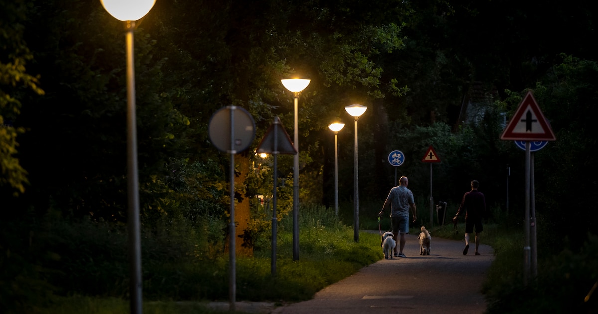 Storing openbare verlichting Lisweg in Oostzaan, oorzaak storing nog niet gevonden