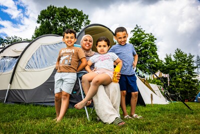 Kamperen zonder zorgen: gezinnen met weinig geld genieten op Dordtse camping
