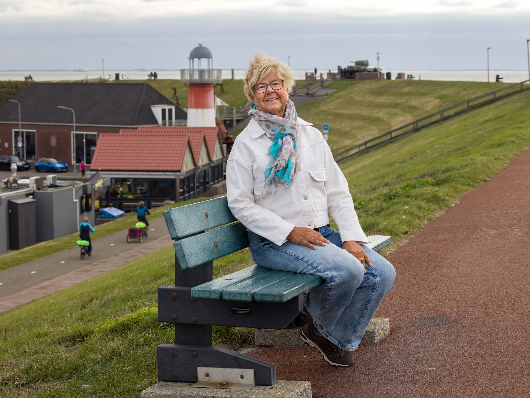 Debora (66) heeft na valpartij altijd pijn: ‘Ik slaap nooit meer goed’