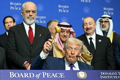 Vredesraad Trump presenteert miljardenplan voor wederopbouw Gaza: caravans voor ontheemde Palestijnen