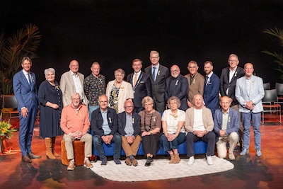 Lintjesregen: veertien mannen en vier vrouwen in Veenendaal krijgen koninklijke onderscheiding