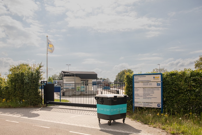 Beeld bij artikel: Medewerker recyclingstation Baarn mishandeld na discussie: ‘Raakt ons diep’