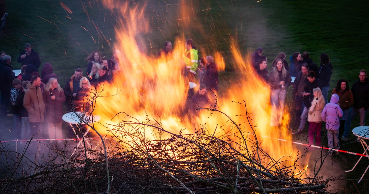 Traditie van de paasvuren dooft langzaam, maar in Basse gaan ze stug door