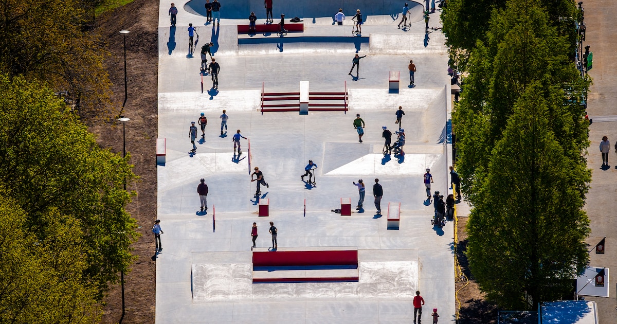 Zelfs vanuit Tilburg komen ze naar dit populaire skatepark in Alphen: ‘Fantastisch’