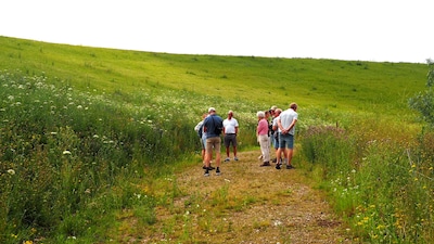 Genieten van de voorjaarsbloei op ‘Weurtse berg’ en driemaal Hupsakee