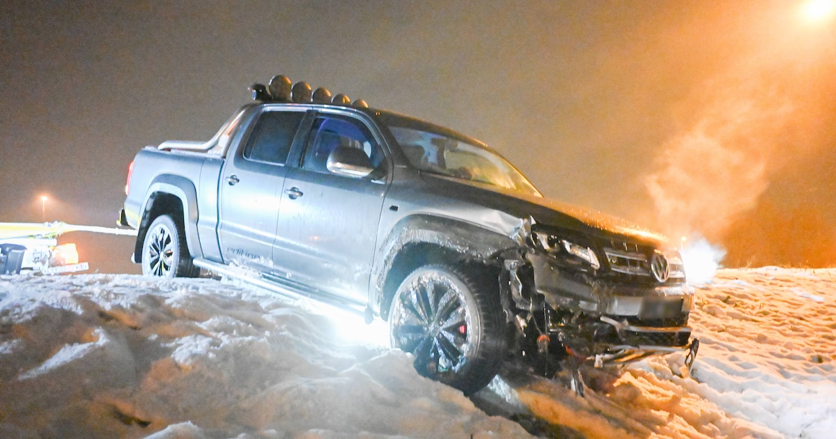 Auto raakt van de weg op A50 bij afrit Winssen