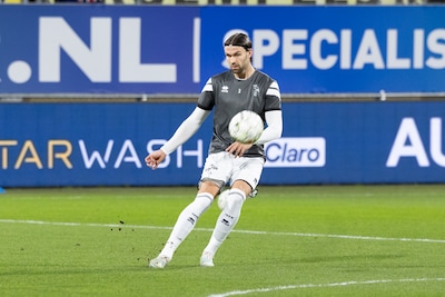 Duel tussen Roda JC en ADO Den Haag ligt al na een minuut stil door vuurwerk