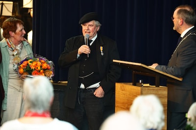 ‘Levende encyclopedie van Herwijnen’: Jaap de Kock ontvangt koninklijk lintje