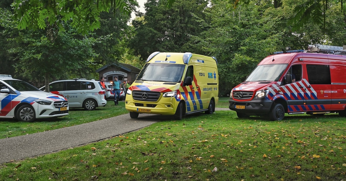 Persoon uit het water gehaald en gereanimeerd in Woerden