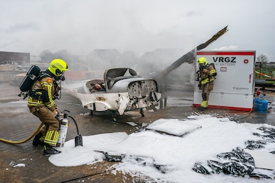 Gespiesde benen en brandende accu’s: brandweerkorpsen tot het uiterste getest in Huissen
