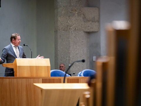 Minister David van Weel (Asiel en Migratie, VVD) in de Tweede Kamer.