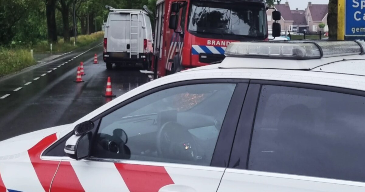 Auto vliegt in brand op A59, maar komt op wel enorm ideale plek tot stilstand