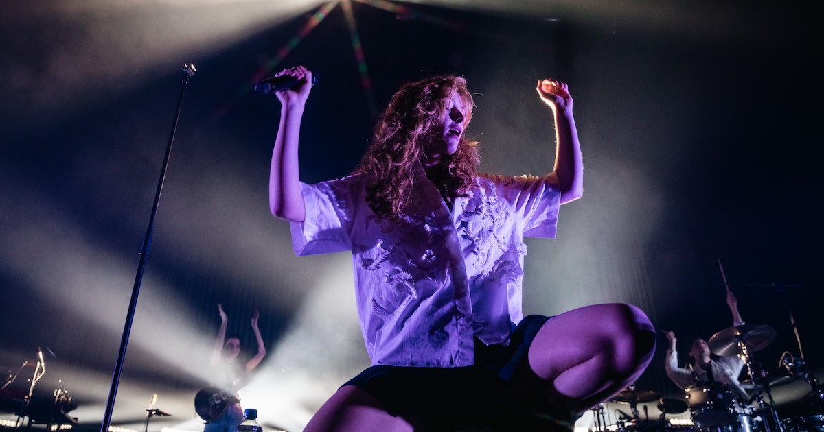 Froukje trapt nieuwe solotour af in eigen dorp Nieuwkoop: ‘Ik kende haar al toen ze nog in de buik z