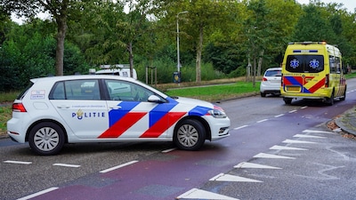 Fietser en auto botsen in Oss