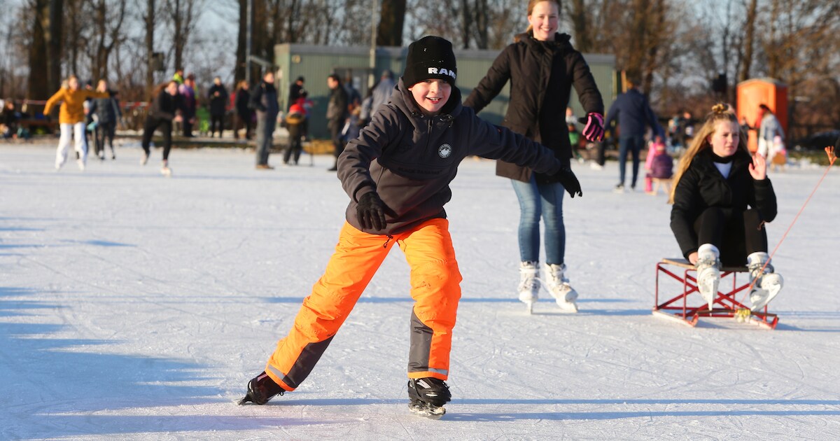 Schaatsen, waar kan het wel of niet? ‘Blijf in je eigen woonplaats’