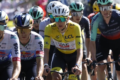 Organisatie Tour waarschuwt wielerfans op drukbevolkte Alpe d’Huez: ‘Doe geen domme dingen’
