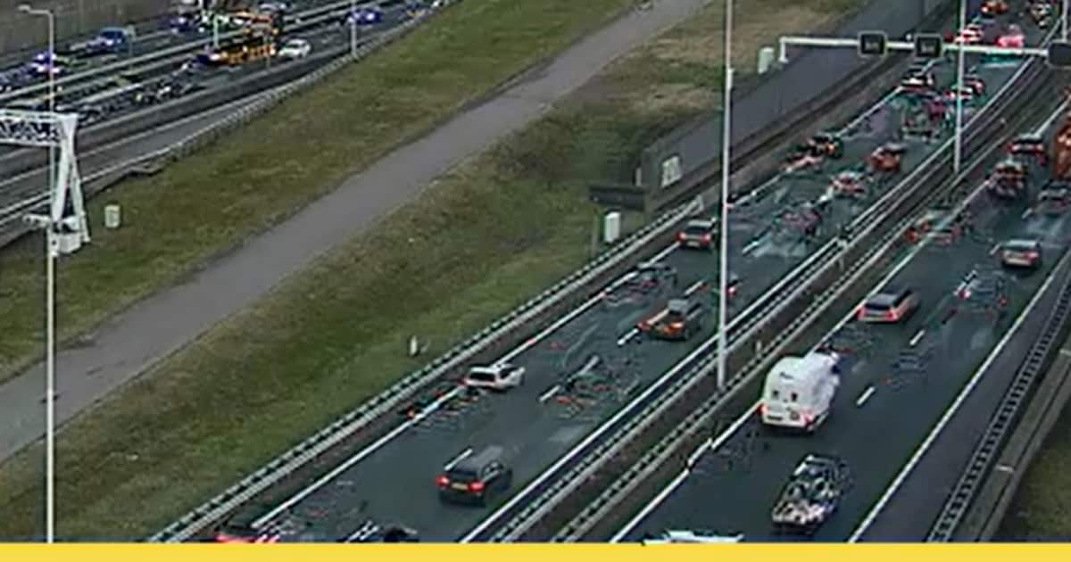 Meer dan 20 minuten vertraging op parallelrijbaan A16, ook op andere plekken file