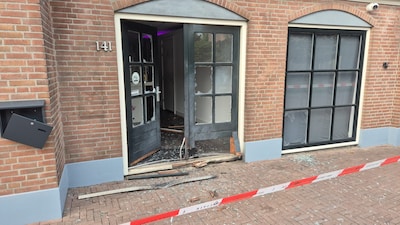 Dna-spoor leidt politie naar verdachte bommenleggers bij zonnestudio in Borne