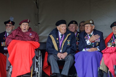 Meerdere Britse veteranen worden ziek na herdenkingen in Gelderland, een deel belandt in het ziekenhuis