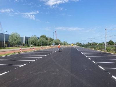 Extra parkeerterrein bij treinstation Sliedrecht tijdens afsluiting Papendrechtsebrug