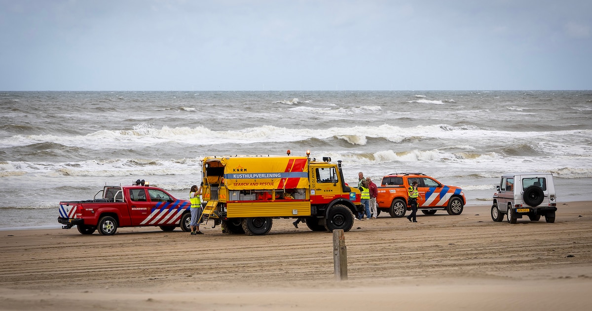 Overleden persoon aangetroffen in zee bij Bloemendaal aan Zee