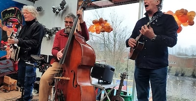Spaans-Ierse band Los Irlandeses treedt op in De Tulp in Bergambacht