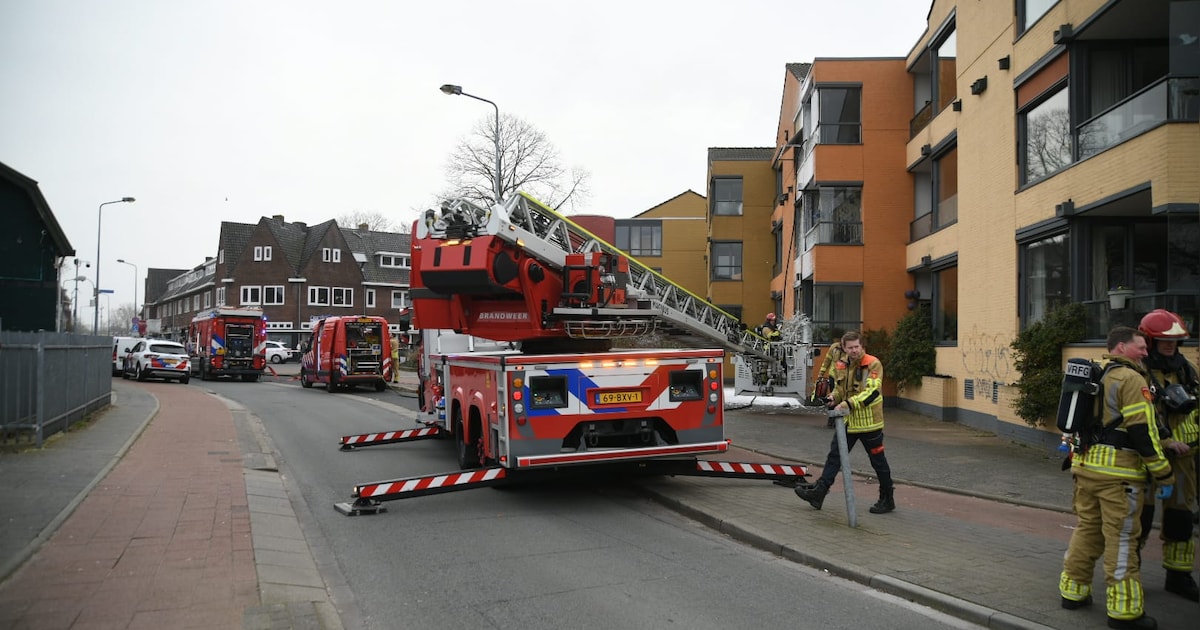Brand in aanleunwoning in Hilversum, straat afgesloten