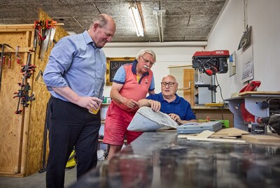 Kees zag veel eenzame mannen en bedacht een oplossing: 'Leven is dragelijker met een maatje'