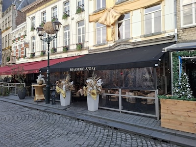 Confetti en Cupido: valentijn in ’t Krabbegat bij Café Ome Sjors Vol Liefde