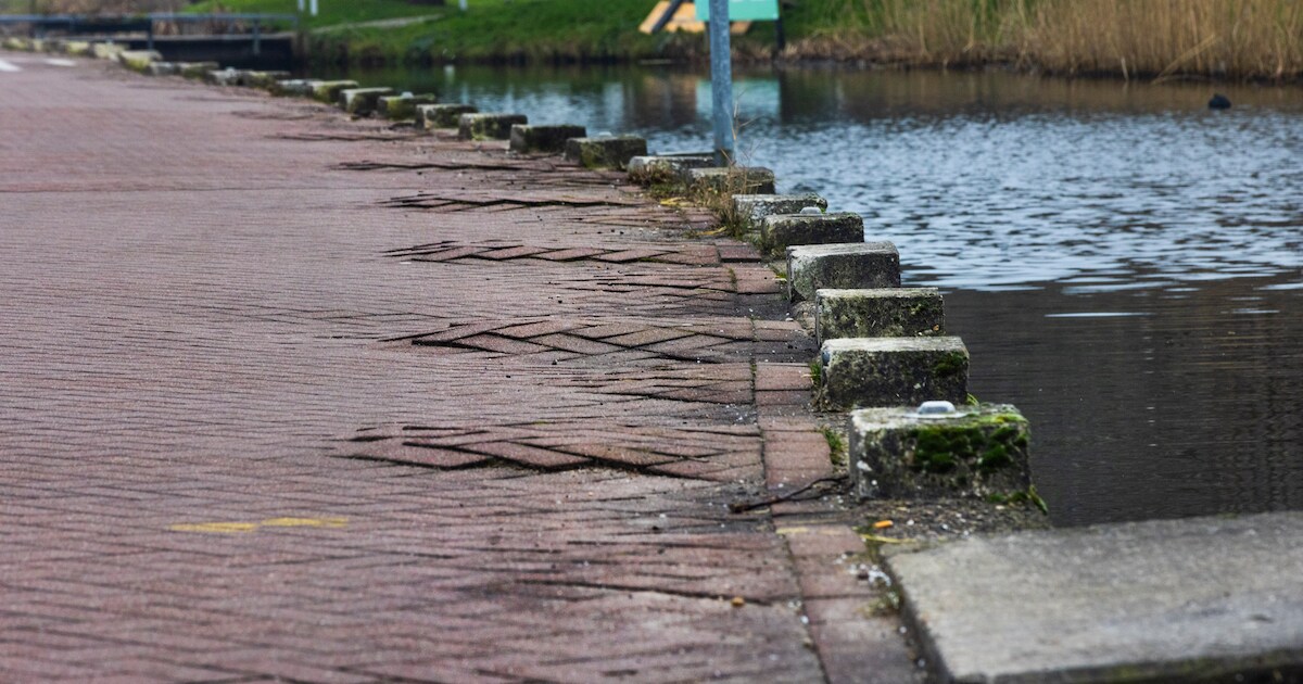 Fietsers binnenkort weer veilig over Stompwijkseweg, verzakkingen worden voor de zomer aangepakt