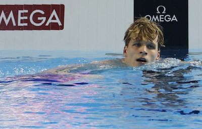 Koen de Groot en estafettezwemmers grijpen naast WK-medaille, Leon Marchand verbetert 14 jaar oud wereldrecord