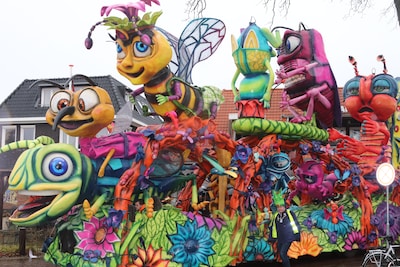 Optocht De Lutte: Klein maar fijn