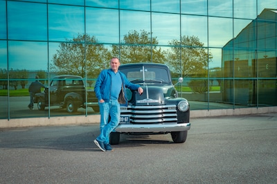 Deze Chevy 3100 is volgens André pas écht een auto: ‘Als ik de auto ruik ik de benzine’
