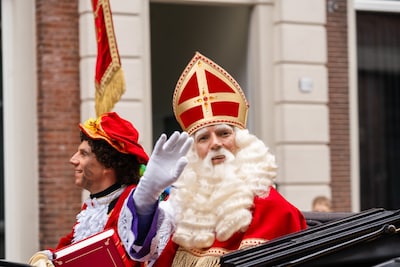 Hij komt, hij komt! Op deze datum komt Sinterklaas weer aan in Dordrecht