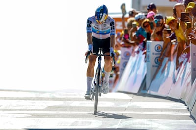 Volle overtuiging maakt op Ventoux plaats voor twijfel en minimaal sprankje hoop bij Demi Vollering