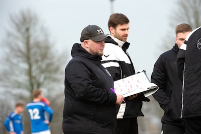 Zijn allereerste wedstrijd ooit als hoofdcoach, meteen drie punten: ‘Ik wil het graag maken in het t