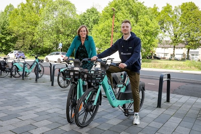 Na flop met deelscooters komen er strenge regels: ‘Deelfiets na gebruik netjes in speciale zone park