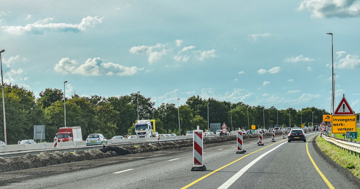 A7 tussen Foxhol en Zuidbroek tot diep in de nacht afgesloten wegens spoedreparatie