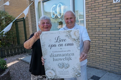 60 jaar huwelijk begon met stiekem avondje café: ‘Ik mocht niet weg van mijn moeder, maar ben toch g