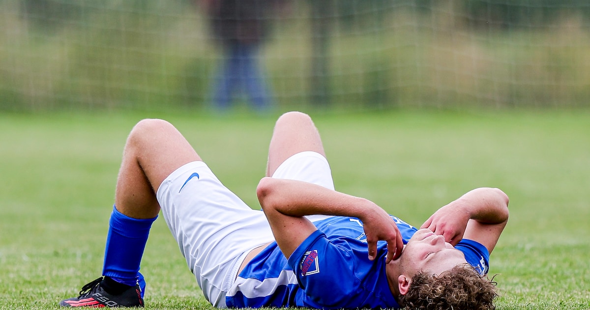 FC de Rakt zakt na zes jaar weer af naar de vijfde klasse: ‘Heel zuur om zo laat nog te verliezen’