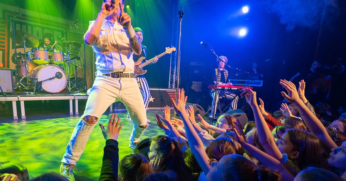 Hippe Gasten treden op in De Peppel in Zeist met stevige kinderrock