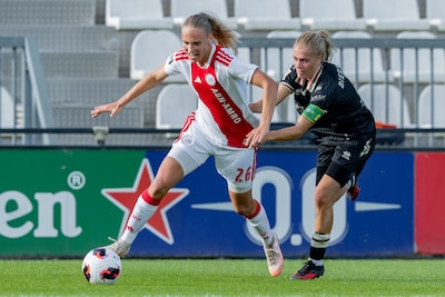 ADO Den Haag Vrouwen na goede serie hard onderuit tegen Ajax