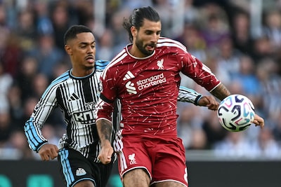 Opvolger Slot begint met late remise in Newcastle: Szoboszlai benut penalty in 99ste minuut